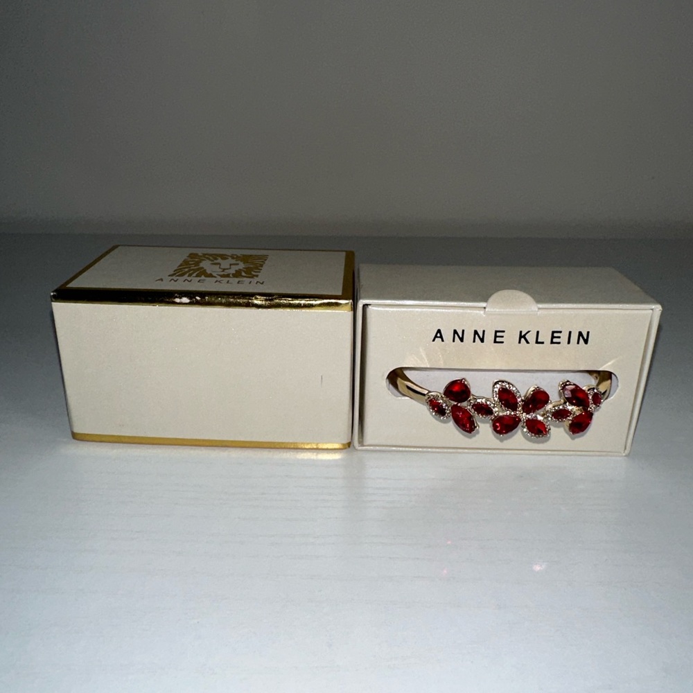 Women’s Bracelet